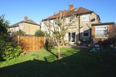 11 Romney Close, Chessington, KT9 1BP