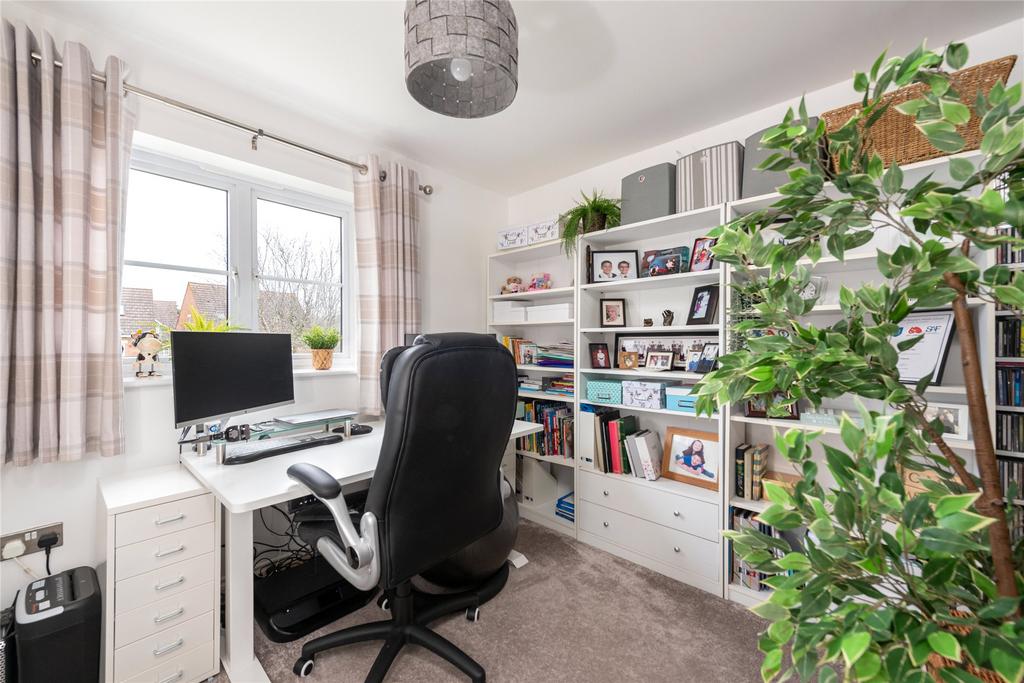 Bedroom/Study