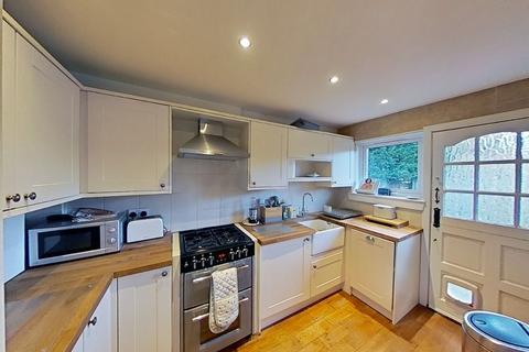 2 bedroom semi-detached house to rent, Flenders Road, Clarkston, Glasgow, East Renfrewshire, G76