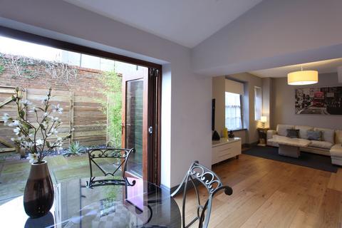 2 bedroom apartment to rent, Lansdown Place, Cheltenham, GL50
