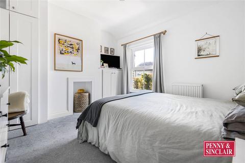 2 bedroom terraced house for sale, Harpsden Road, RG9 1ED