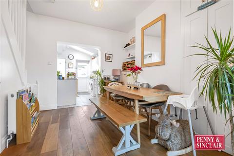 59 Harpsden Road, Henley-on-thames, RG9 1ED