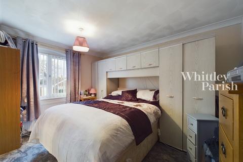 7 Herolf Way, Harleston, IP20 9QA