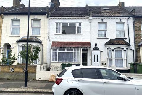 3 bedroom terraced house for sale, Cranbourne Road, London , E15