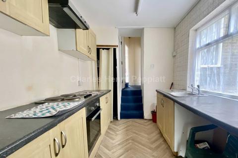 3 bedroom terraced house for sale, Cranbourne Road, London, E15