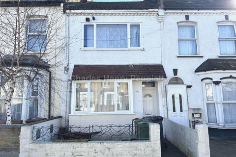 3 bedroom terraced house for sale, Cranbourne Road, London, E15