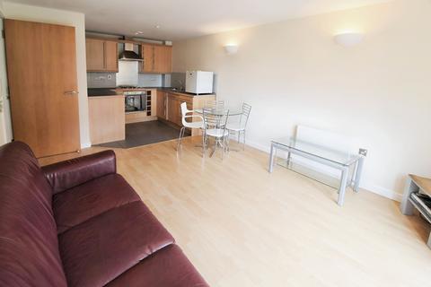 2 bedroom flat to rent, City Walk, Leeds, West Yorkshire, LS11