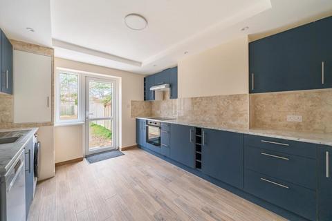 3 bedroom semi-detached house to rent, Cedar Road,  Botley,  OX2