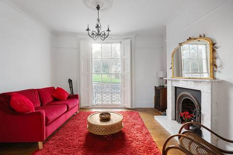 4 Clarence Place, Gravesend, DA12 1LD