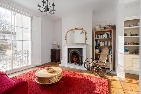 4 Clarence Place, Gravesend, DA12 1LD