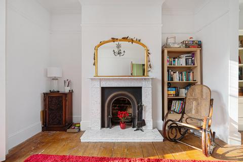 4 Clarence Place, Gravesend, DA12 1LD