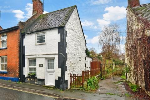 2 bedroom end of terrace house for sale, High Street, Brading, Isle of Wight