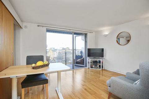 Flat 32, 2 Sheriff Brae, Edinburgh, EH6 6EQ