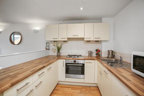 Flat 32, 2 Sheriff Brae, Edinburgh, EH6 6EQ