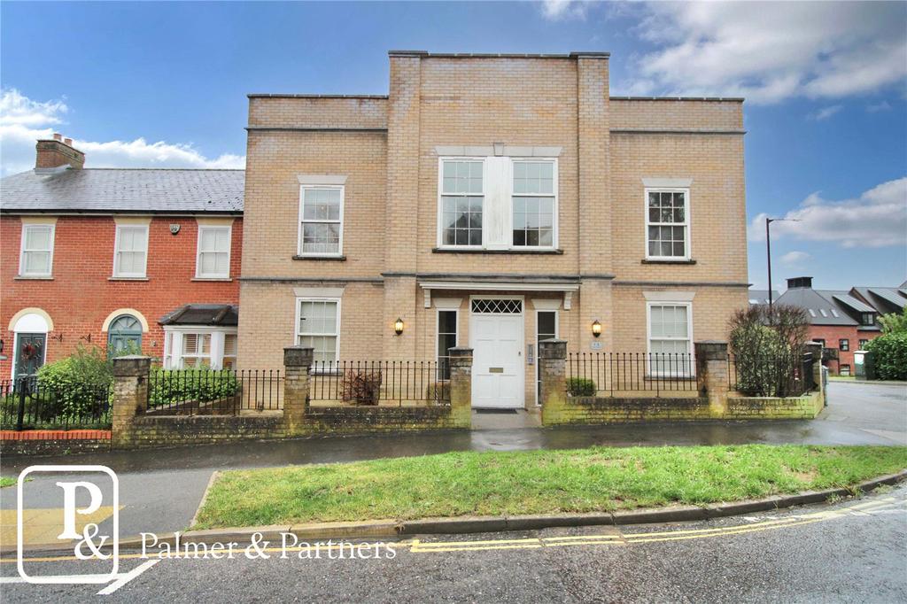 Melton Hill, Woodbridge, Suffolk, IP12 1 bed apartment for sale £225,000