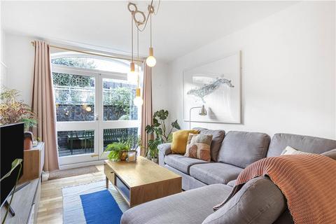 2 bedroom terraced house for sale, Glaskin Mews, London, E9