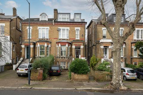 3 bedroom flat for sale, Cavendish Road, London, NW6