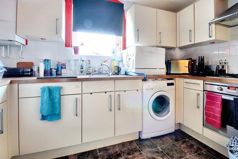 41 Bridge Hook Close, Wolverton Mill, Milton Keynes, MK12 5GQ