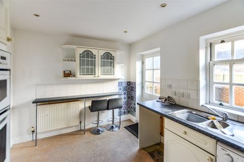 2 bedroom house for sale, High Street, Pewsey, Wiltshire, SN9