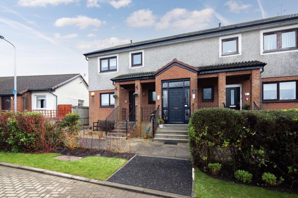 Ballantrae Drive, Newton Mearns 1 bed flat £145,000