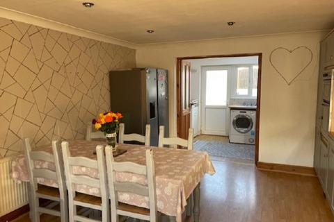 4 Caledfwlch, Cwmifor, Llandeilo, SA19 7BT