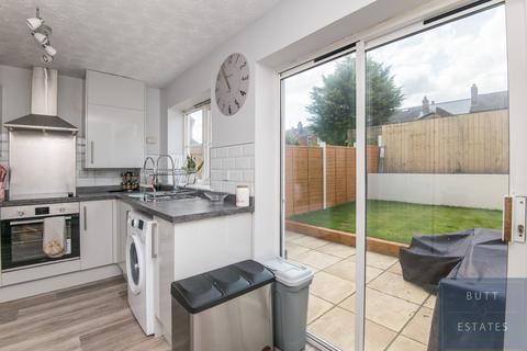 16 Jupes Close, Exminster, Exeter, EX6 8BN