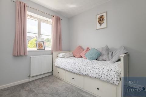 16 Jupes Close, Exminster, Exeter, EX6 8BN
