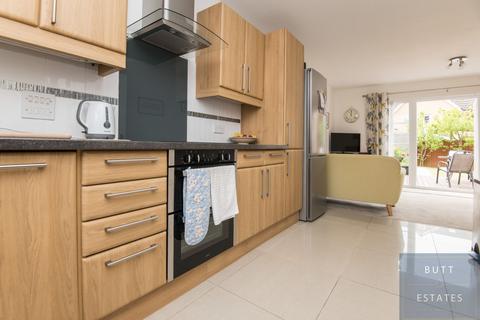 5 Caroline Avenue, Exeter, EX2 7AT
