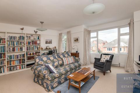 103 Old Tiverton Road, Exeter, EX4 6LD
