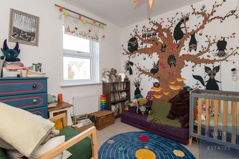 20 Dart Avenue, Exeter, EX2 7FX