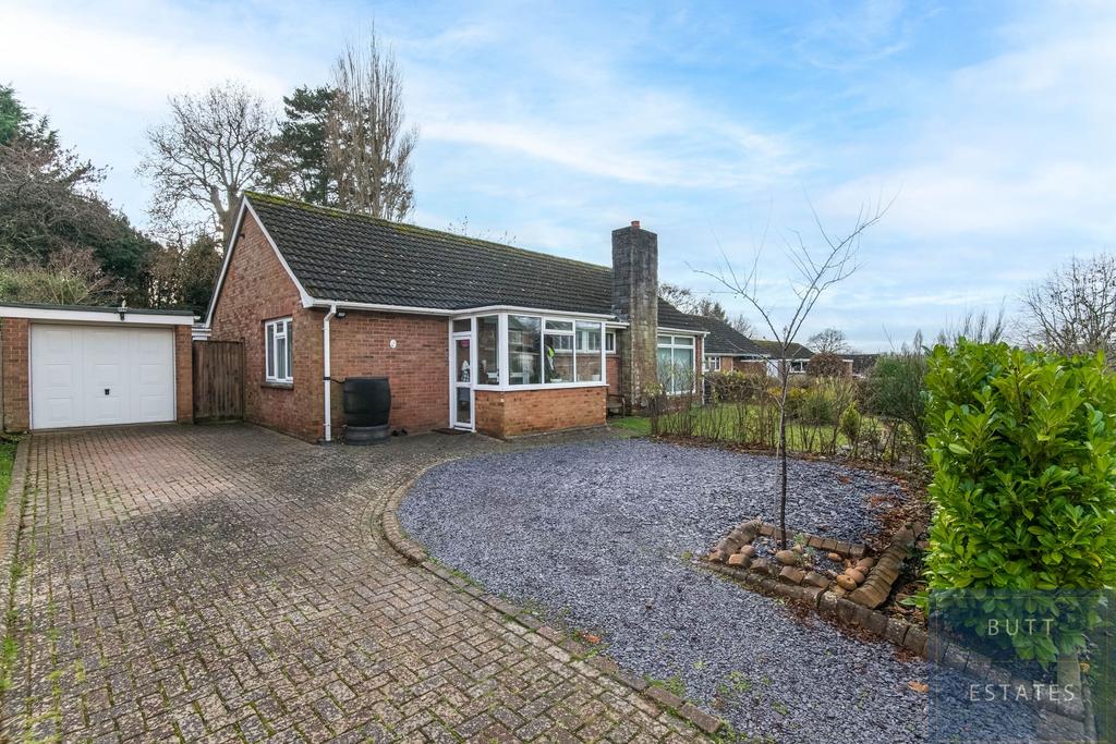Clyst St. Mary, Exeter EX5 3 bed bungalow for sale £475,000