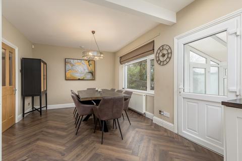 66 Drum Brae North, Edinburgh, EH4 8AZ