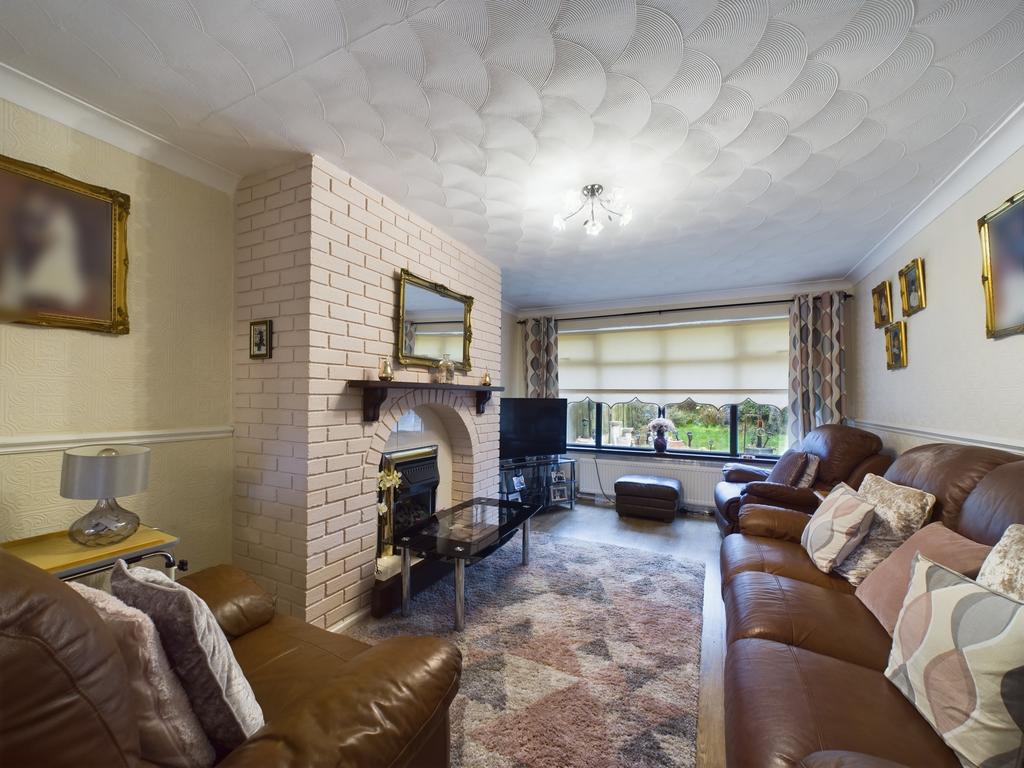 Laburnum Avenue, Laffak, St Helens, WA11 2 bed semidetached bungalow
