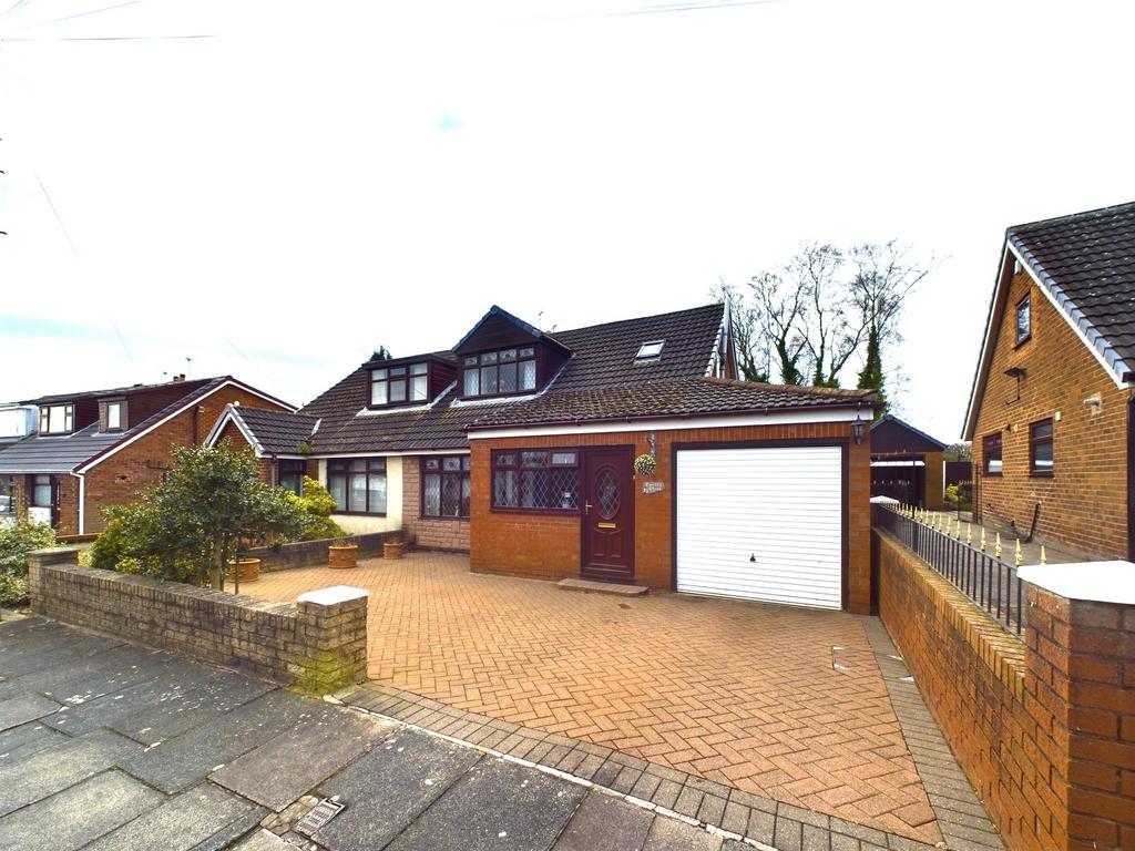 Laburnum Avenue, Laffak, St Helens, WA11 2 bed semidetached bungalow