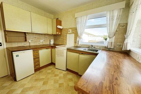 2 bedroom semi-detached bungalow for sale - Lon Ffawydd, Abergele, LL22 7DY