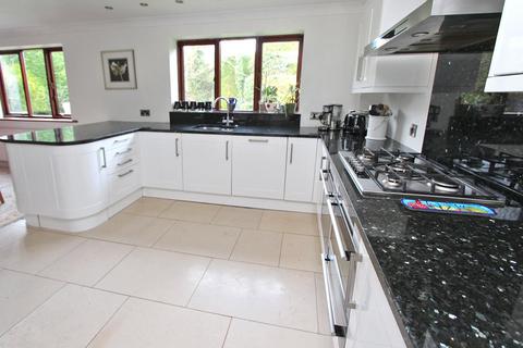 80 New Forest Drive, Brockenhurst, SO42 7QW