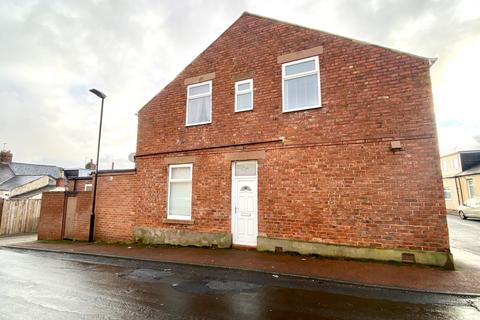 2 bedroom end of terrace house for sale - Tennyson Street, Sunderland, Tyne and Wear, SR5