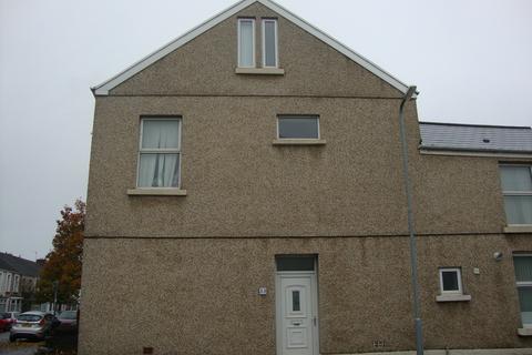 3 bedroom maisonette to rent, St Helens Crescent, Brynmill, Swansea