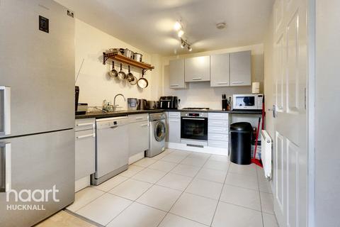 24 Golf Close, Nottingham, NG6 8YZ