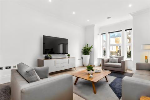 40b Rosemont Road, London, W3 9LY