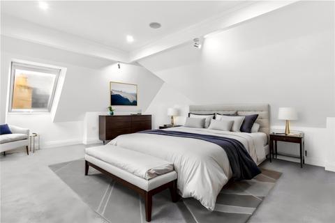 40b Rosemont Road, London, W3 9LY