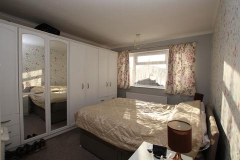 2 bedroom apartment for sale, Alton Road, Clacton-on-Sea