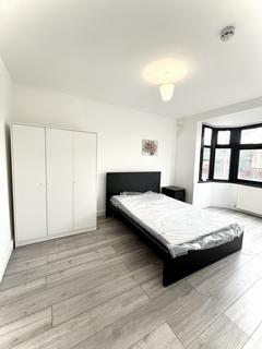 1 bedroom in a house share to rent, edmonton n18