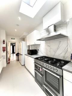 1 bedroom in a house share to rent, edmonton n18