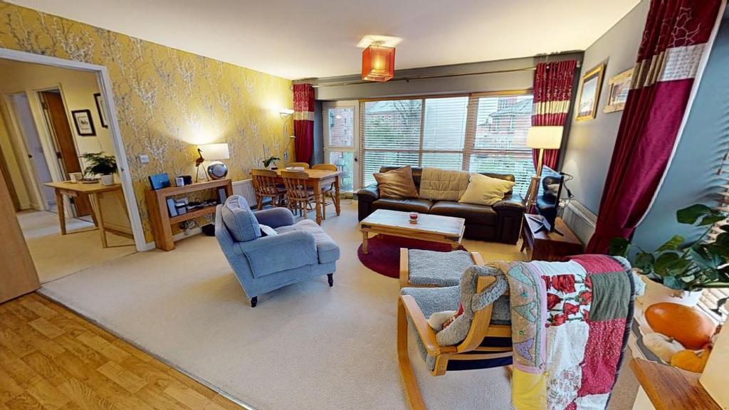 Kitchen/lounge/dining room