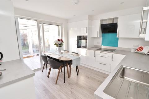14 Cheviot Way, Verwood, BH31 6UG