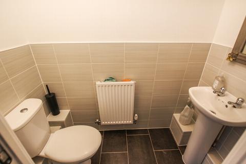 4 bedroom terraced house for sale, Scholars Way, Dagenham, RM8