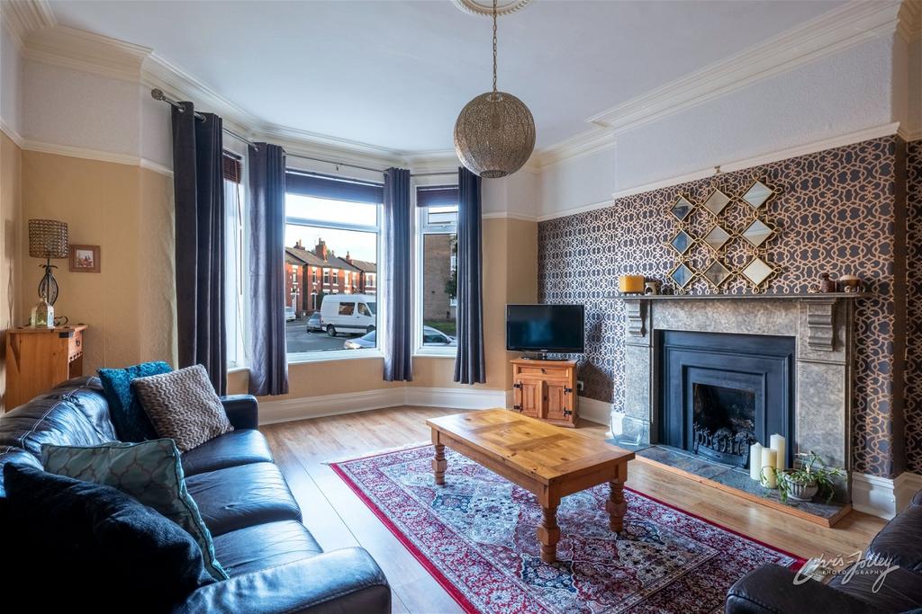 Elmfield Road, Davenport, Stockport SK3 8SE 4 bed detached house for