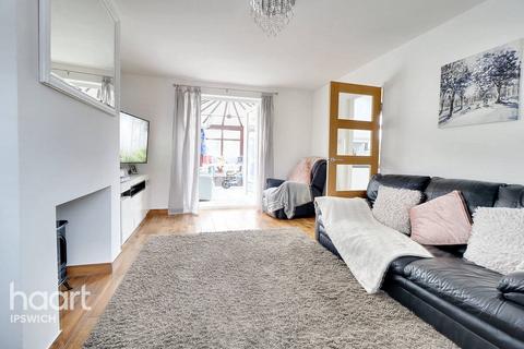 7 Acton Close, Bramford, Ipswich, IP8 4ER