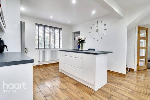 7 Acton Close, Bramford, Ipswich, IP8 4ER